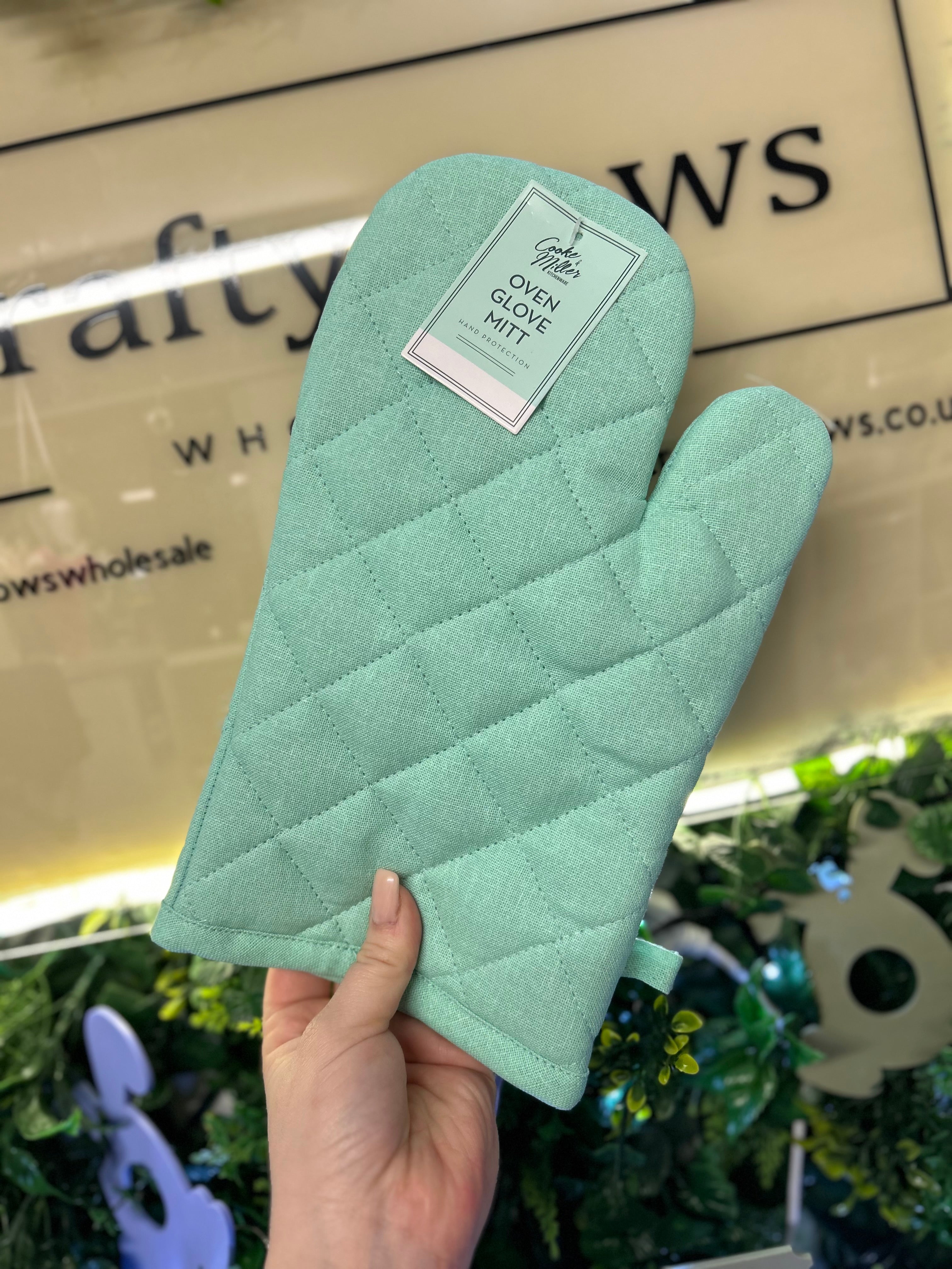 Pastel Oven Mitt