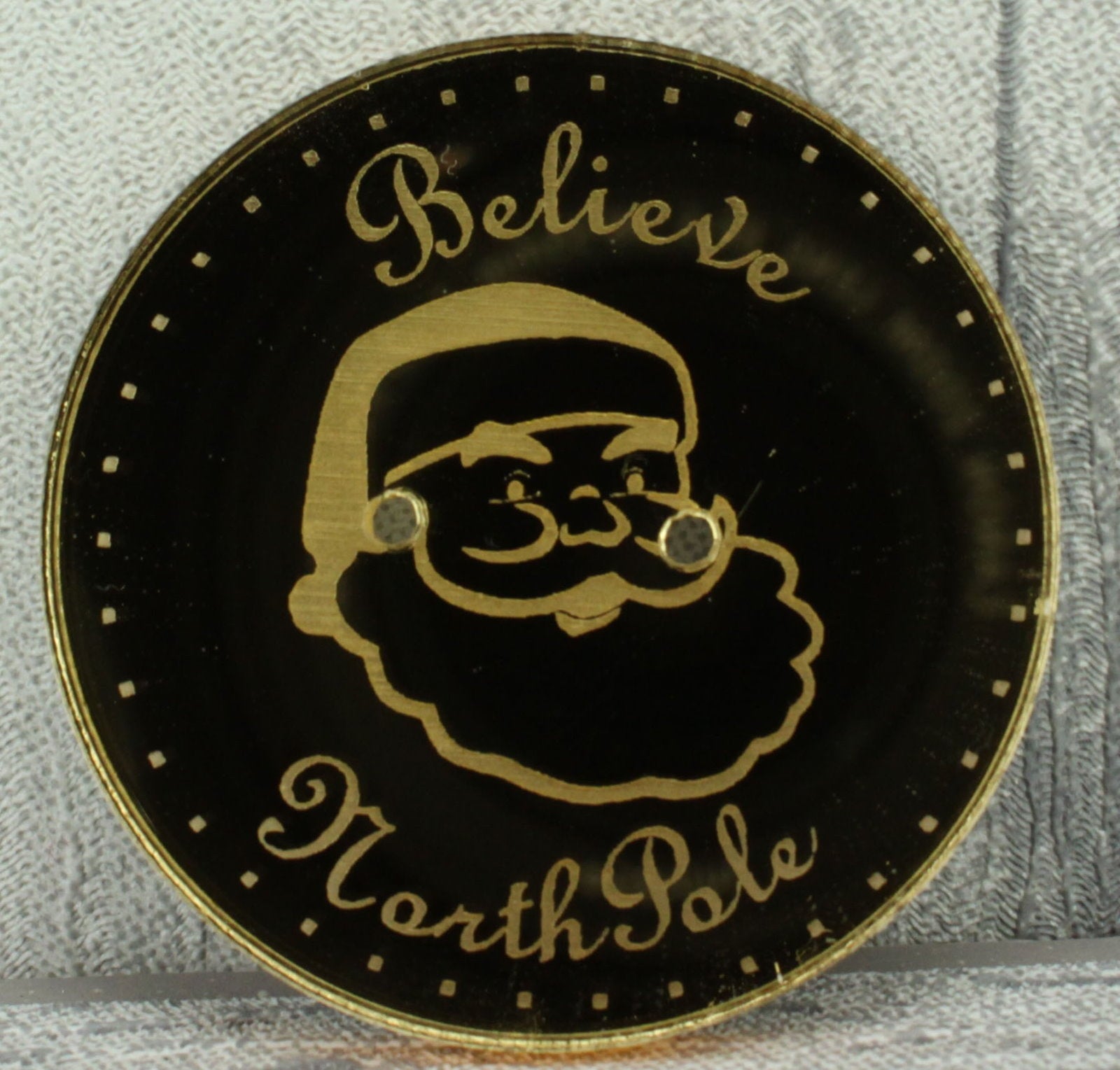 Traditional Santa Button  Santas Lost Button - Detailed Santa Face